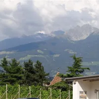 camping-via-claudia-augusta-algund-bei-meran-x55yj