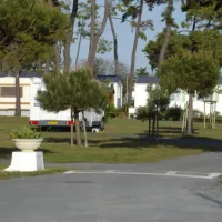 camping-municipal-de-la-garenne-port-des-barques-k5wc5