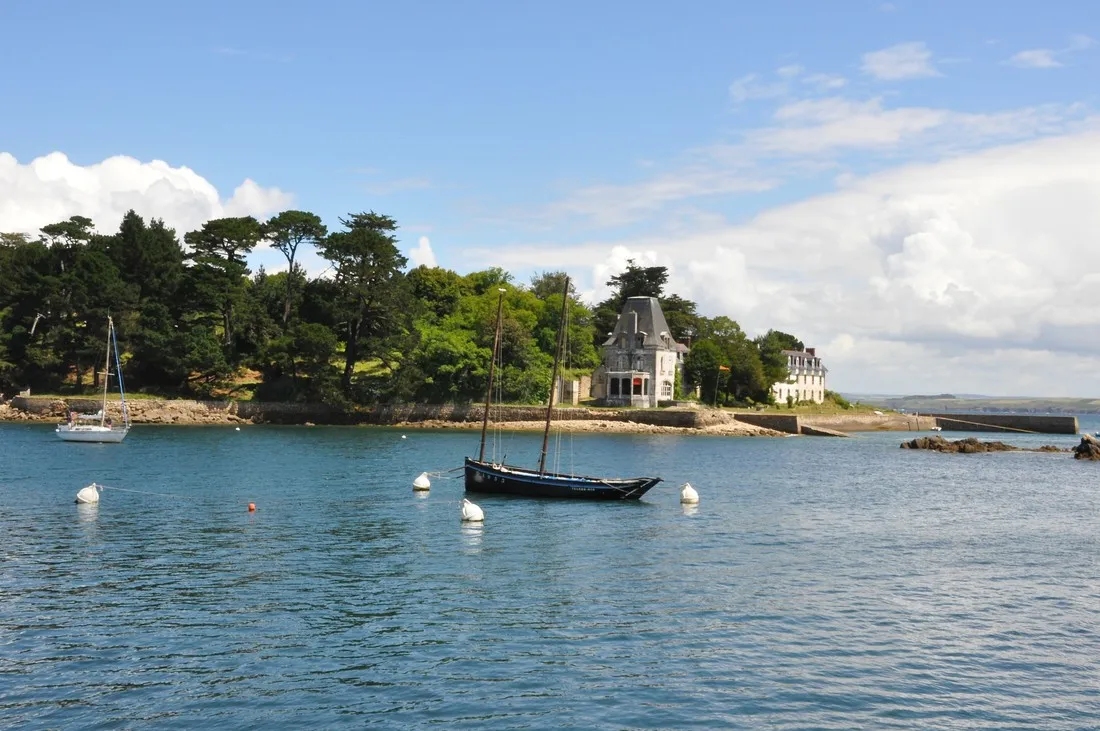 la-baie-de-douarnenez-poullansurmer-euw89