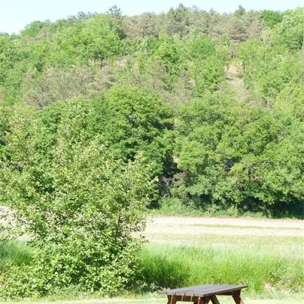 camping-la-lenotte-belves-lddsf