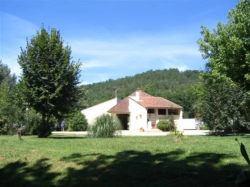 camping-la-lenotte-belves-nqanr