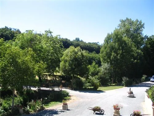 camping-la-lenotte-belves-y7rjw