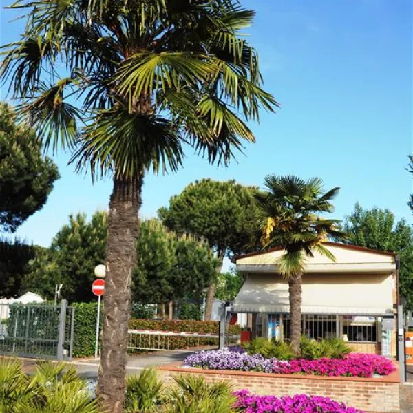 marina-camping-village-punta-marina-terme-ak4hd