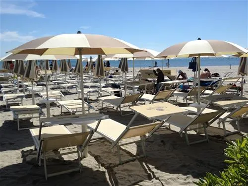 marina-camping-village-punta-marina-terme-aleyw