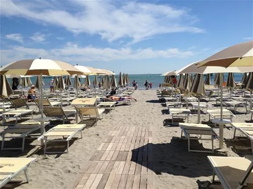 marina-camping-village-punta-marina-terme-zbryh