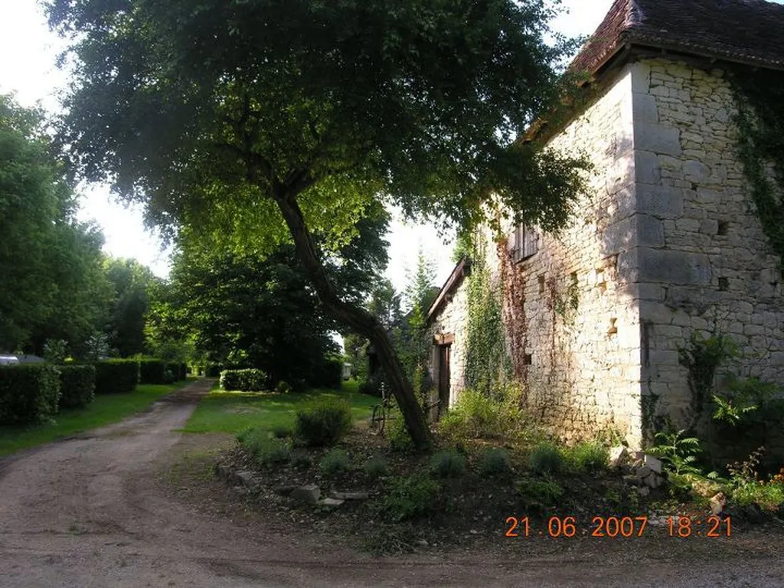 camping-le-moulin-des-donnes-concores-diogv