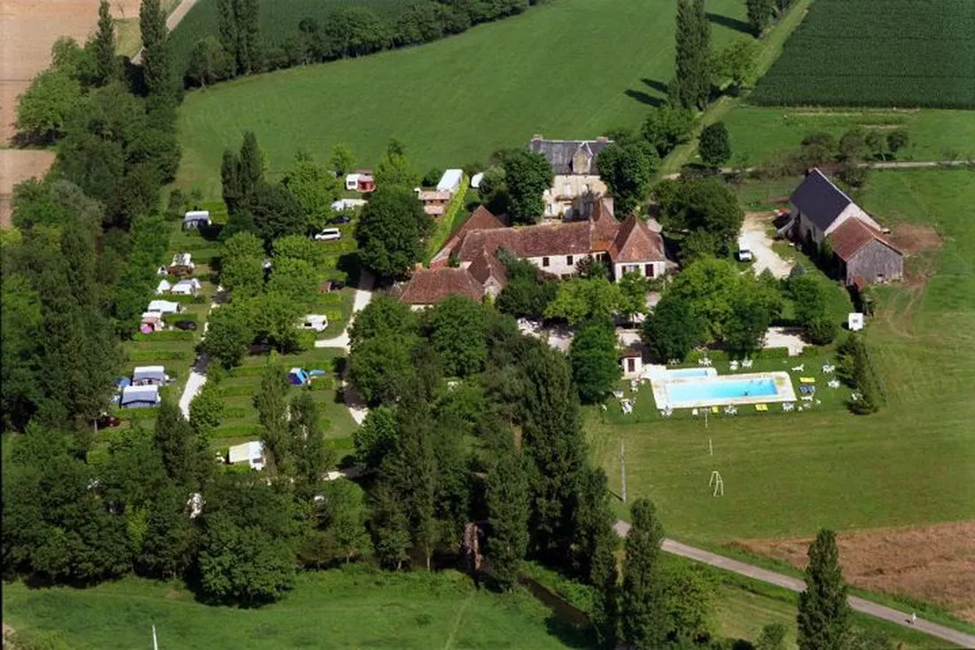 camping-le-moulin-des-donnes-concores-j7d5k
