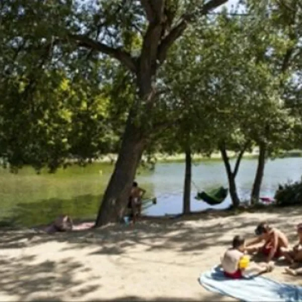 camping-le-val-de-cesse-mirepeiset-8mmgd