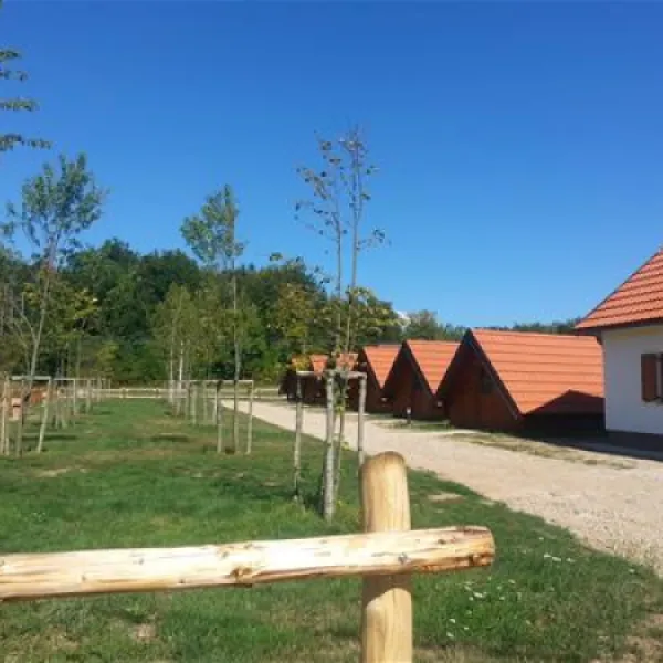 eco-camp-rizvan-city-gospi-hr4jt
