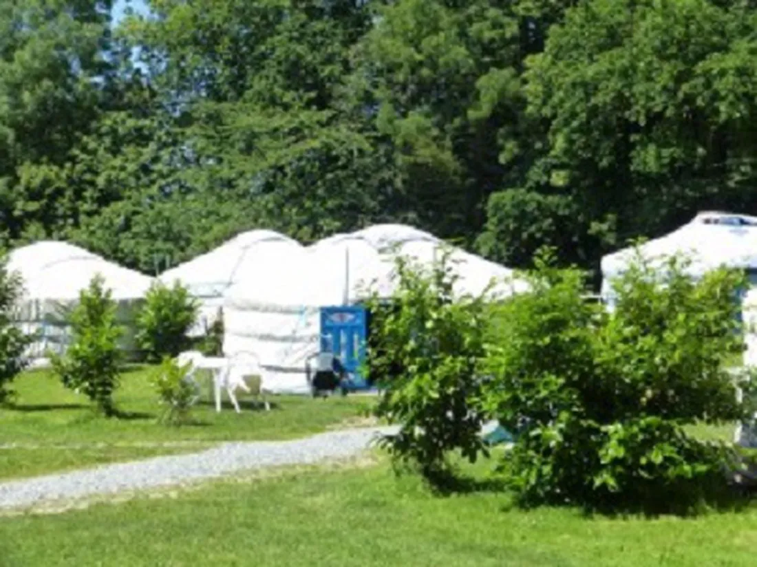 le-village-insolite-saint-benoit-des-ondes-935sx