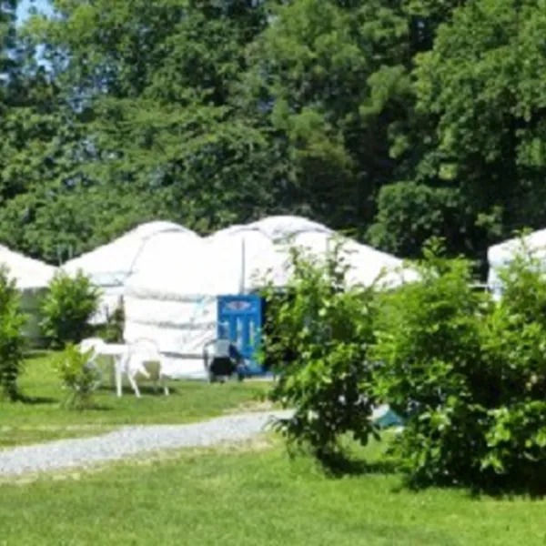 le-village-insolite-saint-benoit-des-ondes-935sx
