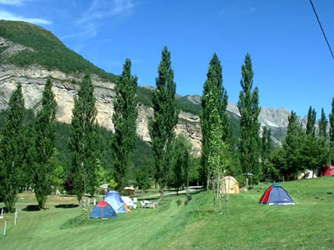 le-prieure-st-martin-dentraunes-shfkk