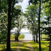 kikity-camping-at-the-lake-kikity-uazoc