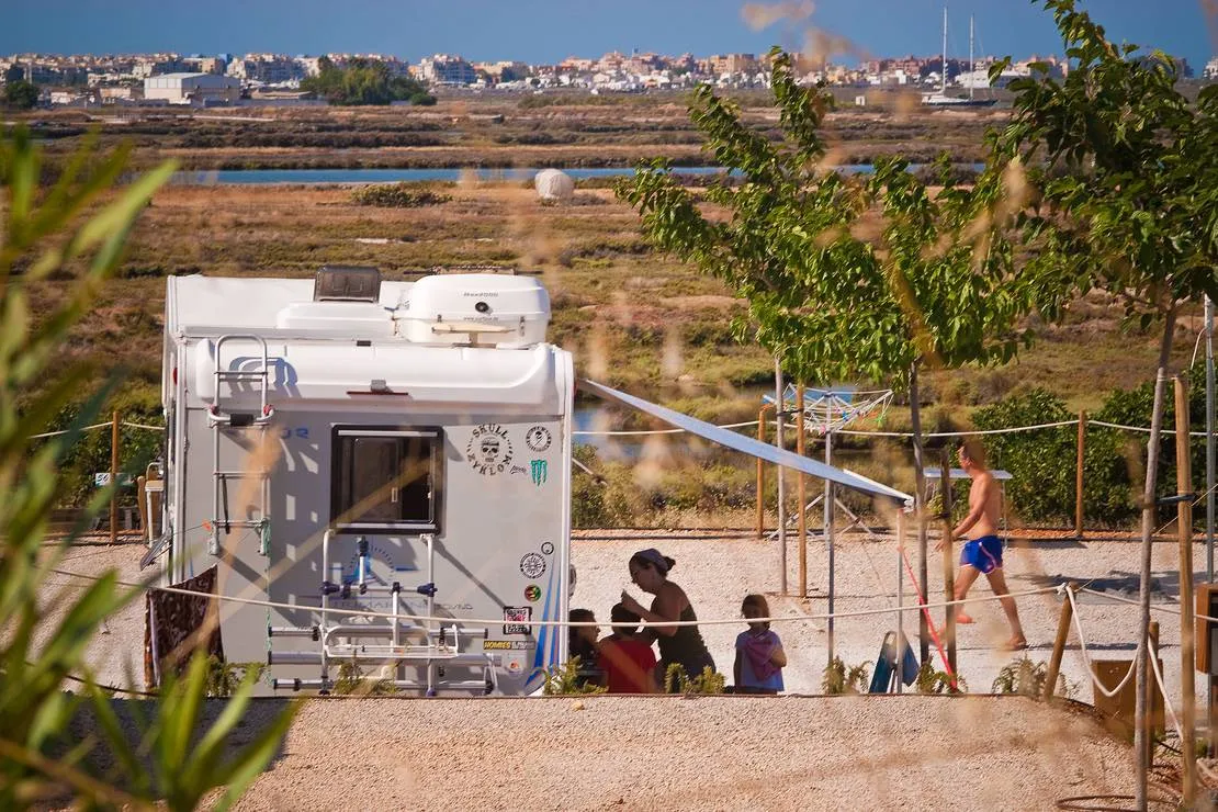 camper-park-playas-de-luz-pozo-del-camino-0cwko