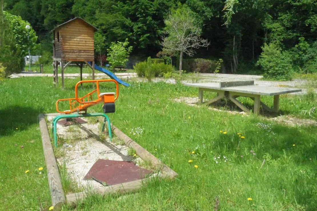 camping-municipal-de-vaufrey-vaufrey-insw8