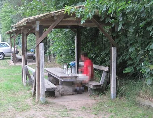 camping-am-waldschwimmbad-bchen-rthyl