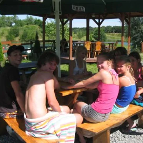 camping-forteca-uciechow-jpq9i