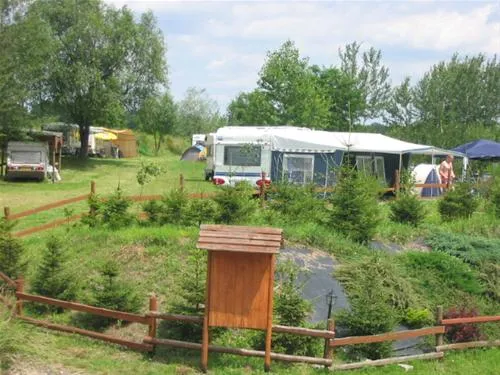 camping-forteca-uciechow-p0uby