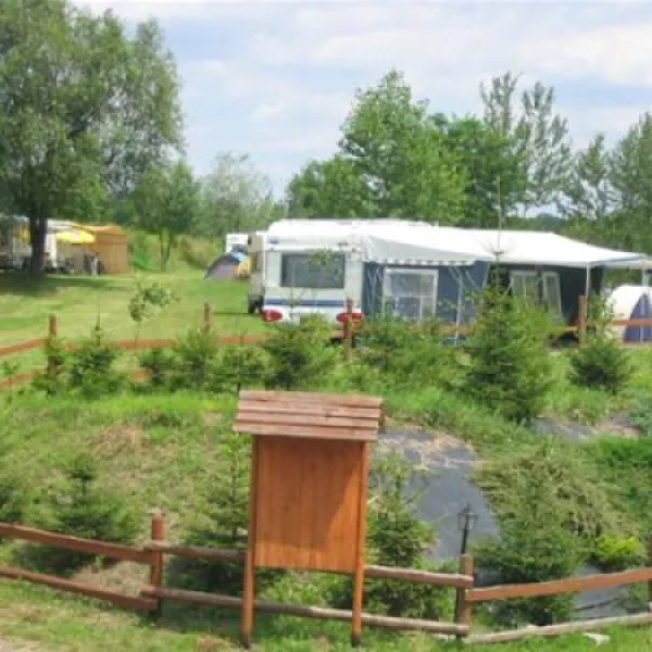 camping-forteca-uciechow-p0uby