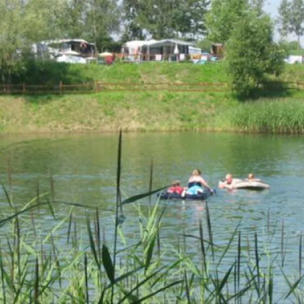 camping-forteca-uciechow-ur49m