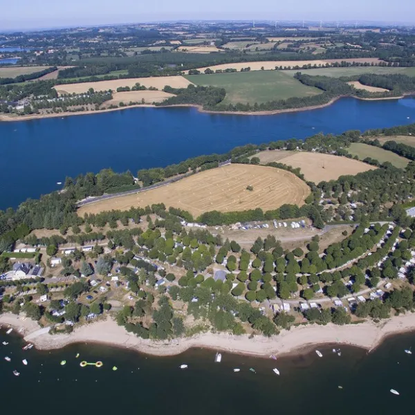 camping-soleil-levant-canet-de-salars-f5i3n