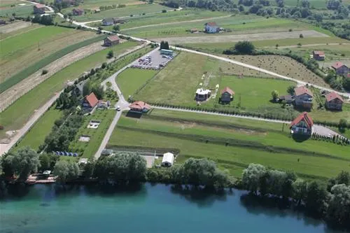 kamp-una-rc-kiro-rafting-bihac-u1wit