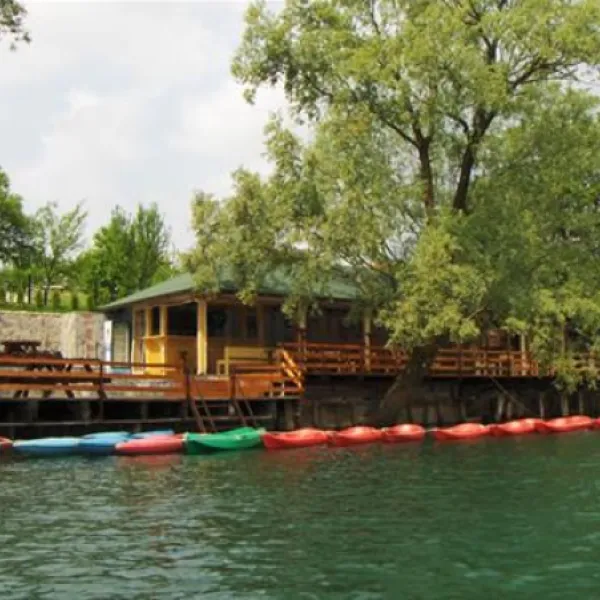 kamp-una-rc-kiro-rafting-bihac-xu4hn