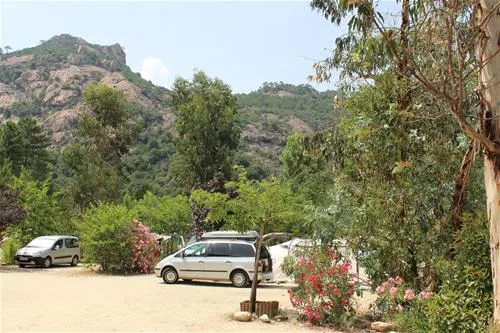 camping-u-rosumarinu-solenzara-qzcnq