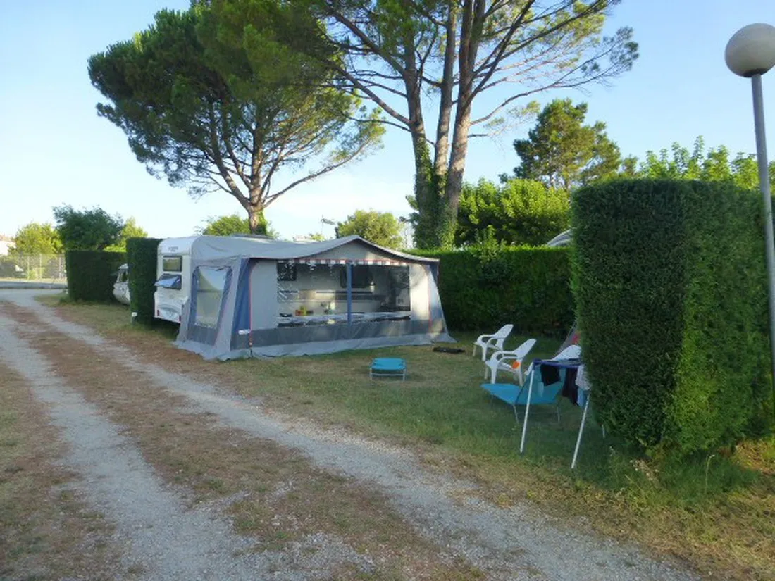 camping-manon-vaucluse-2pfrw