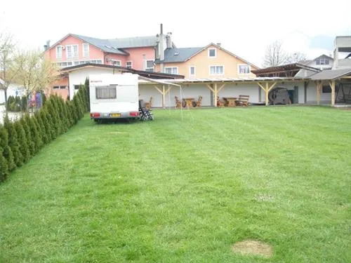 motel-carousel-vitez-97pdb