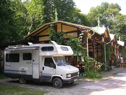 zugligeti-niche-camping-budapest-ifzi4