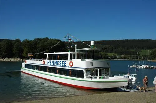 knaus-campingpark-hennesee-meschede-gls2v