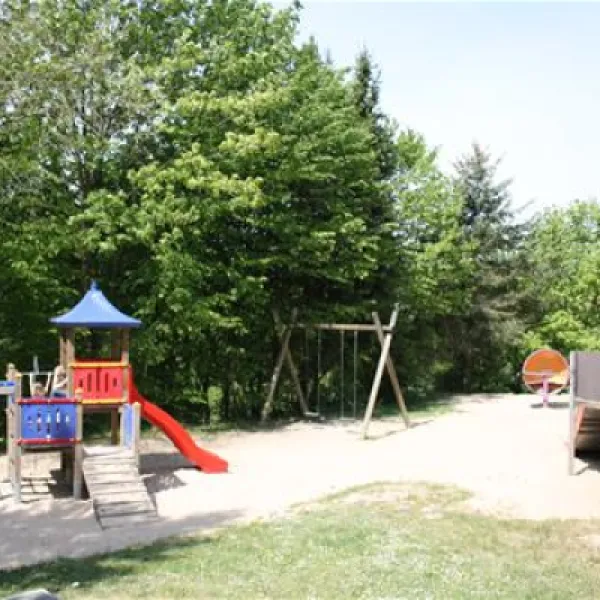 knaus-campingpark-hennesee-meschede-qm5qz