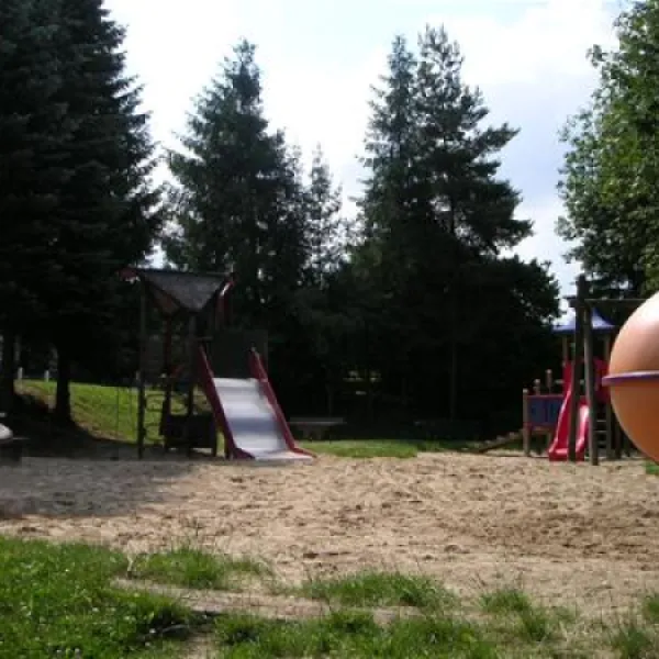 knaus-campingpark-hennesee-meschede-r8g3f