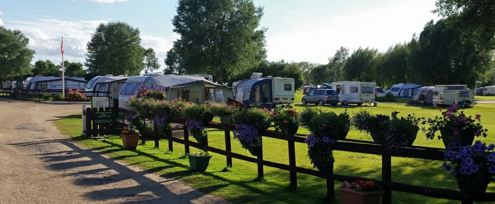 Camping and Caravanning Club Site St Neots