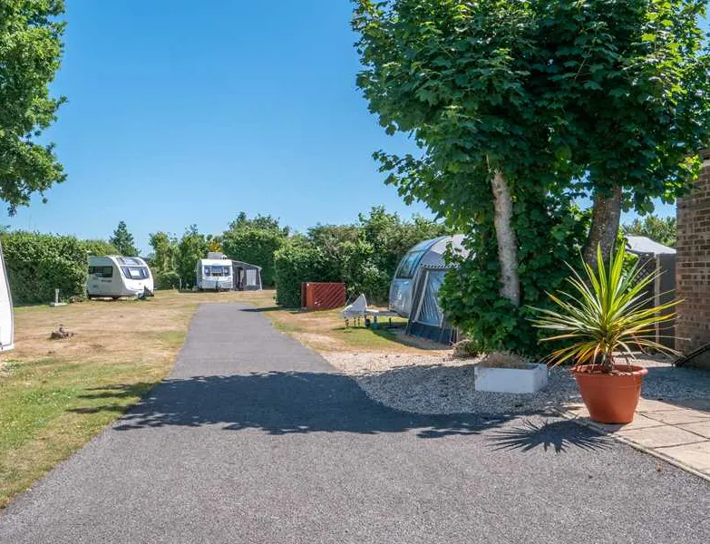 whitemead-caravan-park-wareham-e2q7v