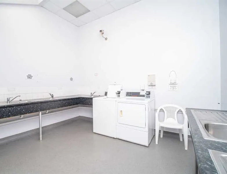 whitemead-caravan-park-wareham-imov6