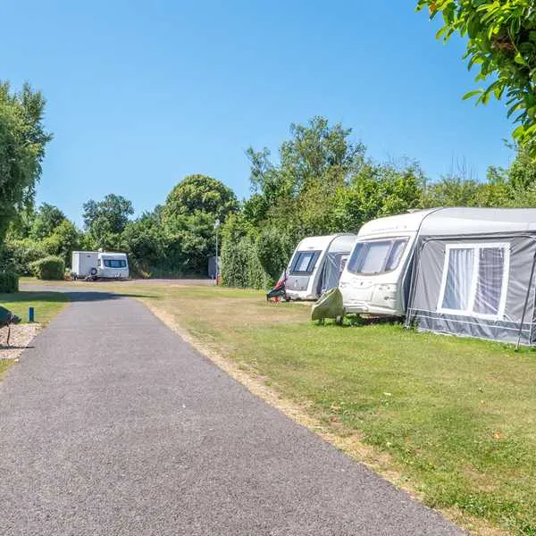 whitemead-caravan-park-wareham-jiyfq