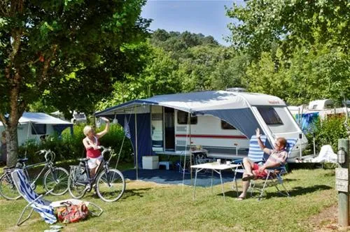 camping-les-acacias-sarlat-sarlat-qr8sq