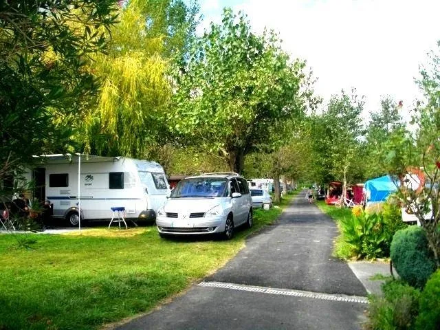 camping-aireona-urrugne-t06gj