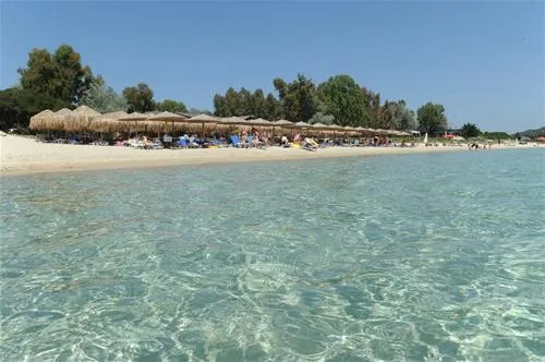 camping-alikes-ammouliani-island-b6mwj