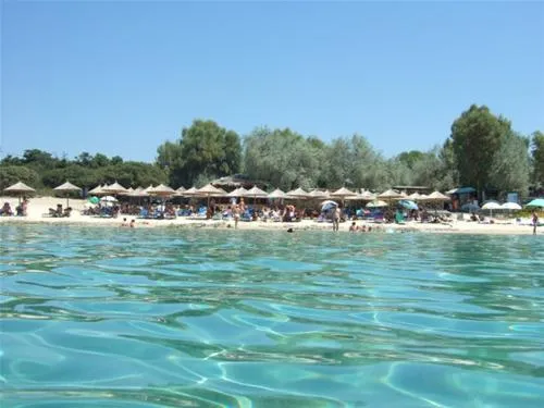 camping-alikes-ammouliani-island-w5mwl