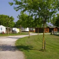 camping-la-baie-de-chandorat-barzan-bykl9