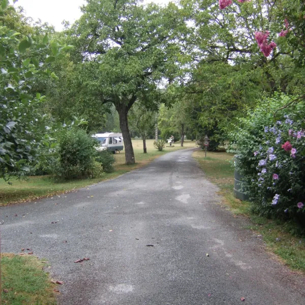 camping-les-magnanas-vzac-hrsig