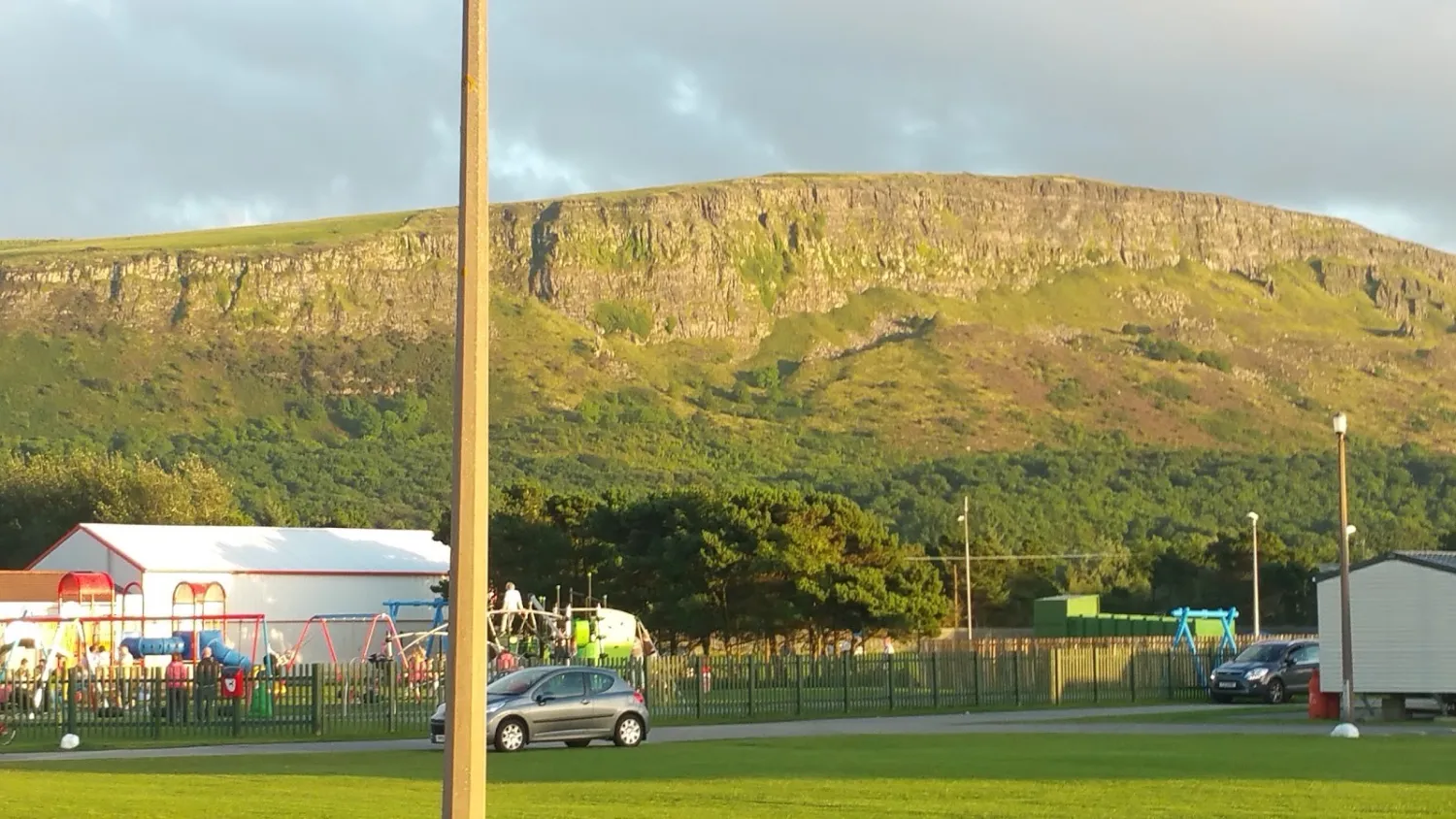 benone-tourist-complex-transit-site-limavady-zdhi3