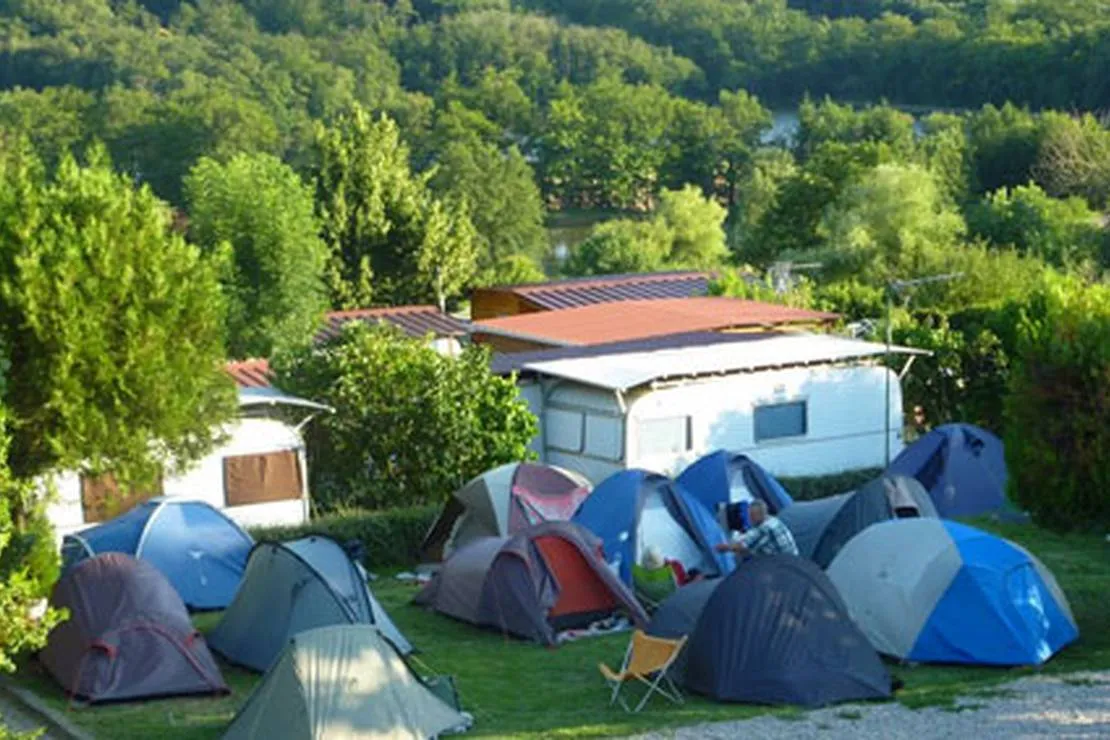 camping-la-bissera-pommier-de-beaurepaire-1umyt