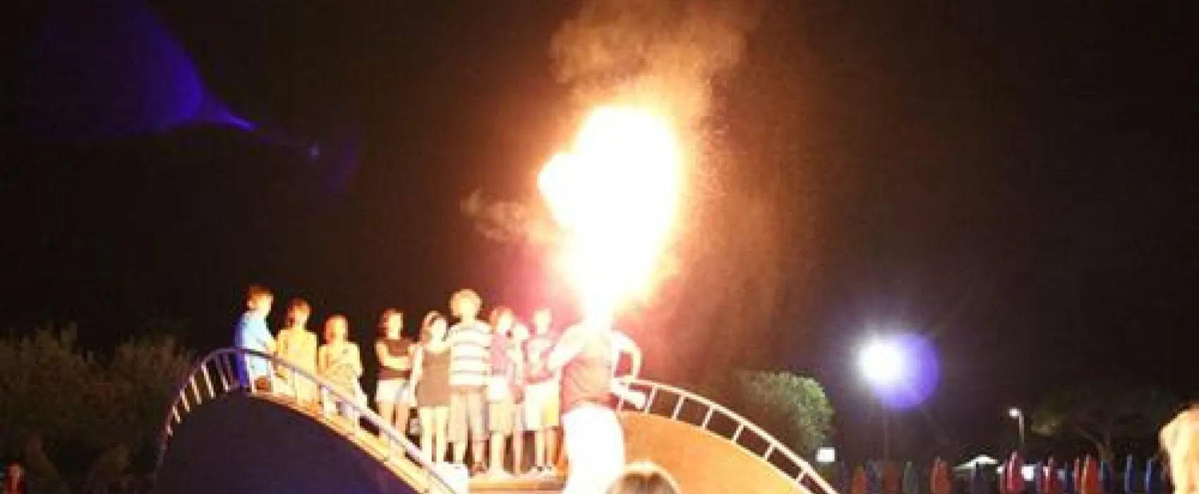 Camping Lacona Pineta