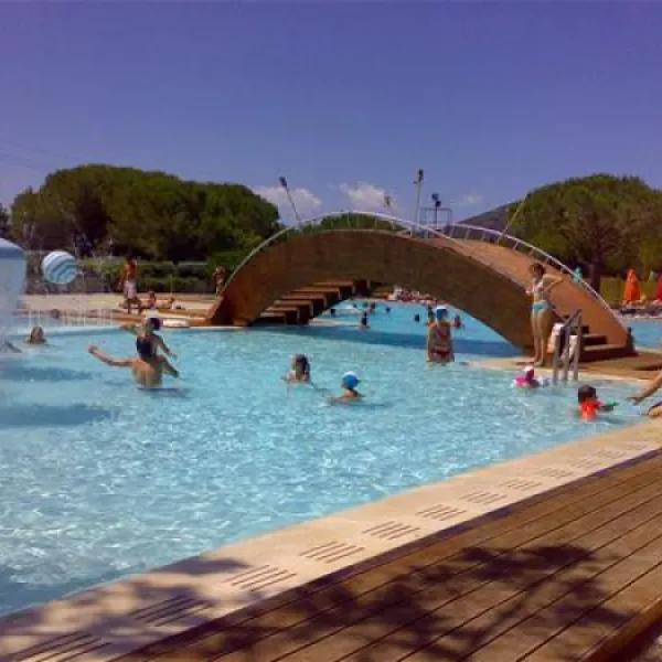 camping-lacona-pineta-capoliveri-wuvmo