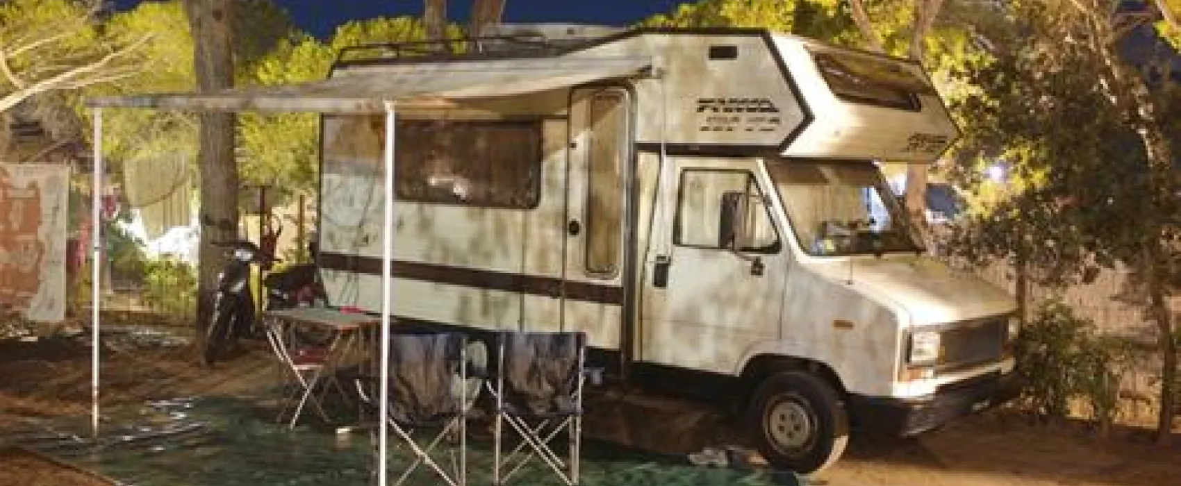 Camping Lacona Pineta