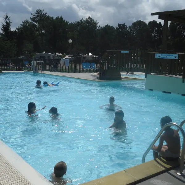 camping-municipal-les-pins-bleus-labenne-pvfll